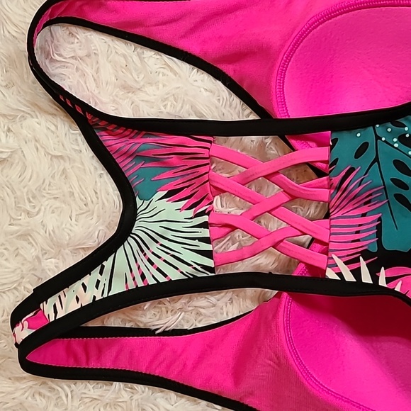 ZeroXposur Swim Top - Picture 4 of 8